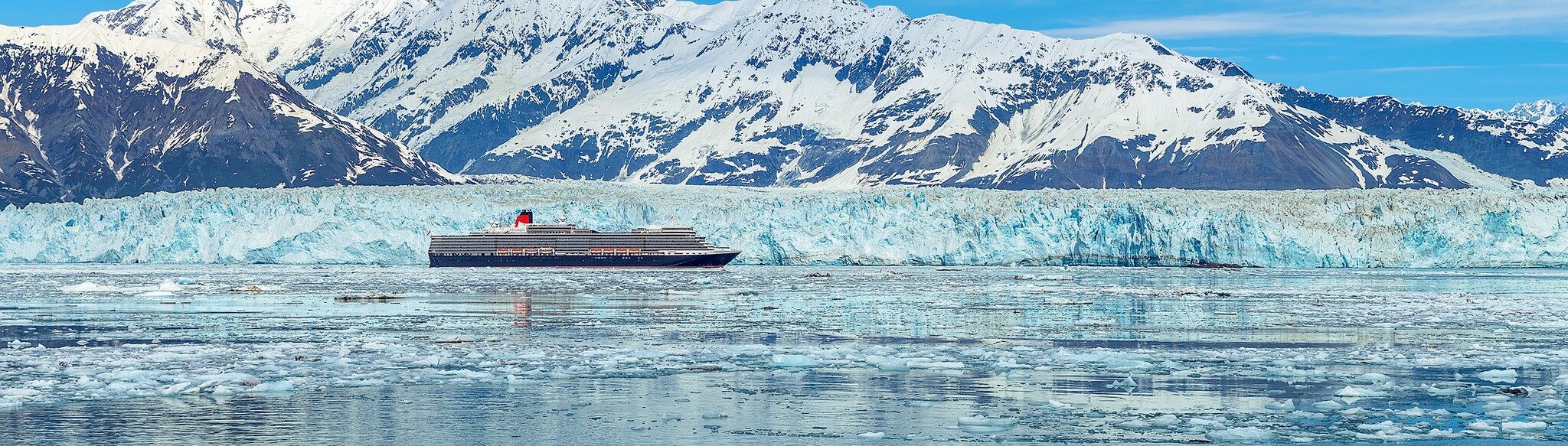 Cruise ship passing an Alaska glacier